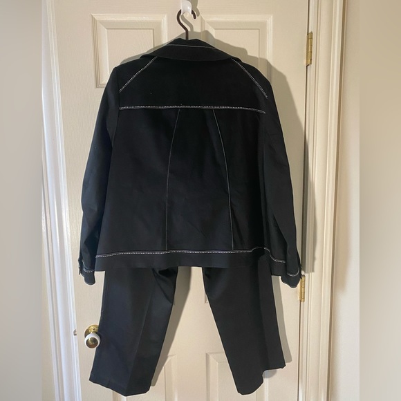 Tanjay 2pc Pant suit - Picture 2 of 3